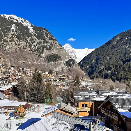 Cosy 4 Pers Avec Balcon, Parking Et Wifi A Champagny En Vanoise - Fr-1-638-6 Lägenhet *