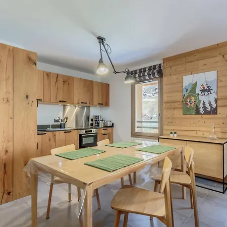 Cosy 4 Pers Avec Balcon, Parking Et Wifi A Champagny En Vanoise - Fr-1-638-6